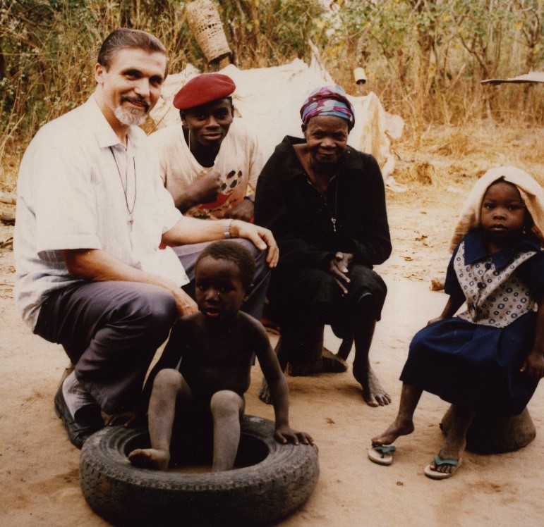 Padre Leopoldo Pastori 2